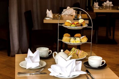 Afternoon Tea at Lifehouse - Lifehouse Spa & Hotel